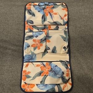 Roxy Floral Organizer with Orange and Blue Accents